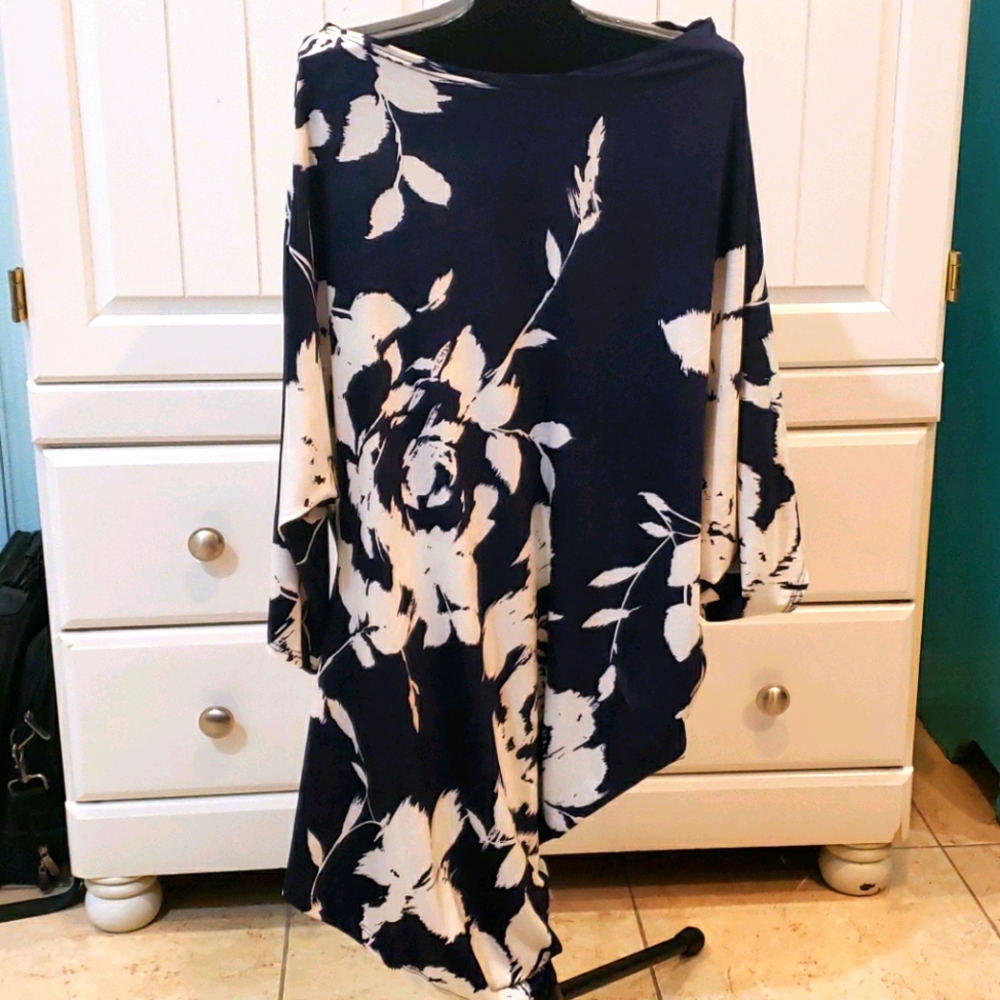 Beautiful Women's Tunic Blouse